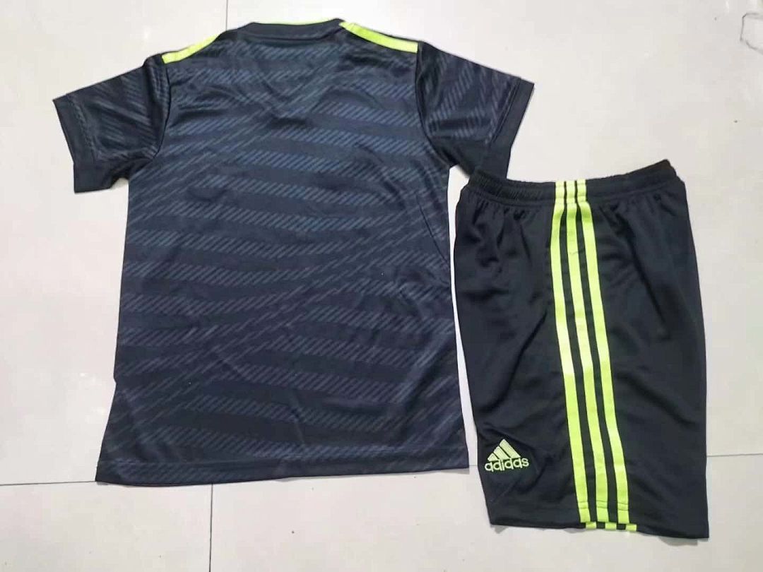22-23 Real Madrid third away kids kit 2