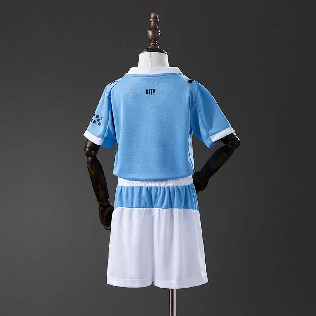 25_26 kids Manchester City home size_ 16-28 11