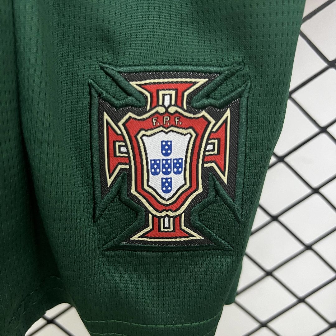 2025 kids Portugal home size_ 16-28 4