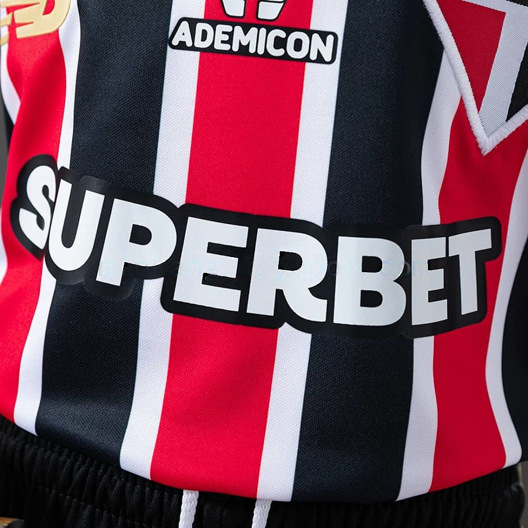 25_26 kids Sao Paulo away size_ 16-28 8