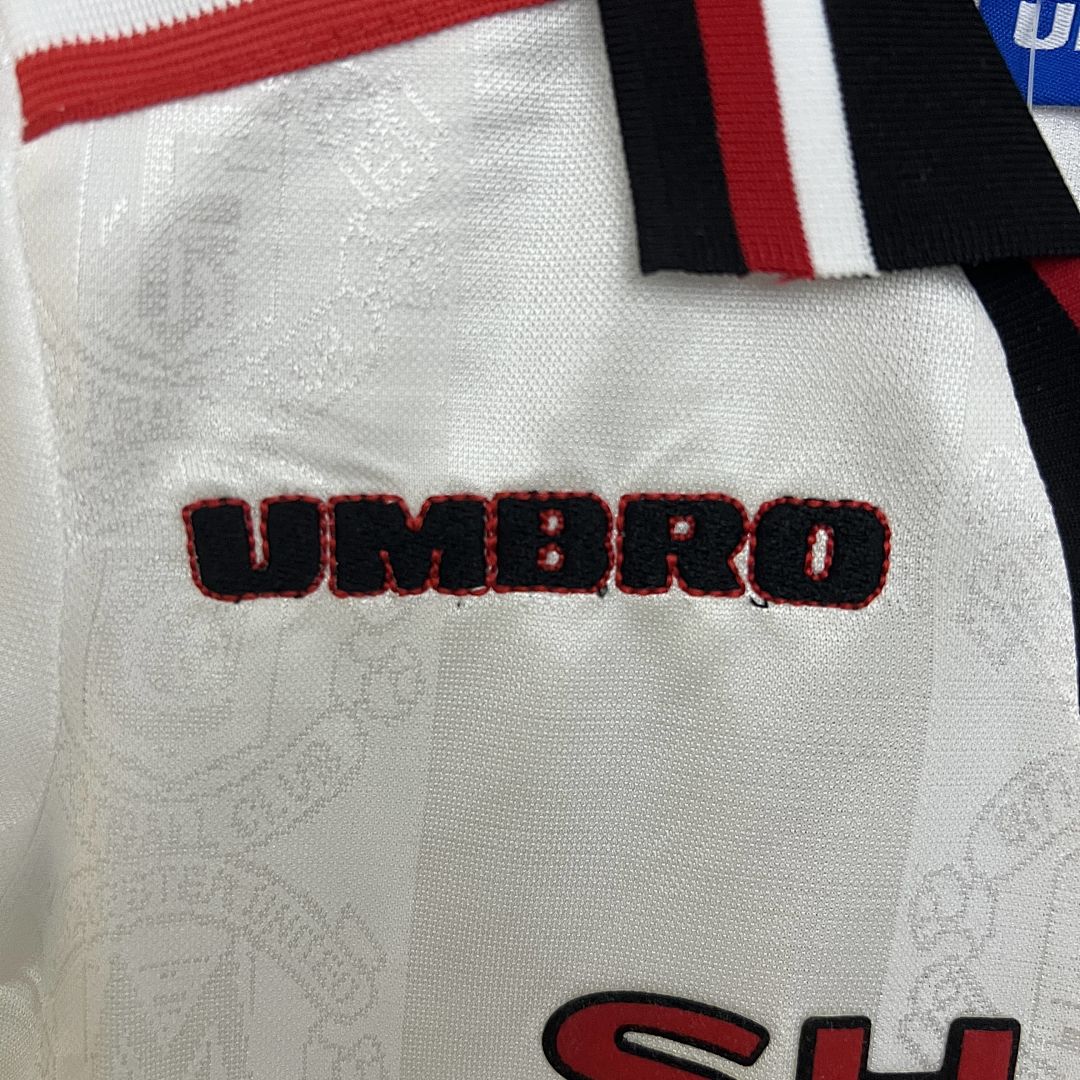 kids M-U 97_98 away size_ 16-28 6