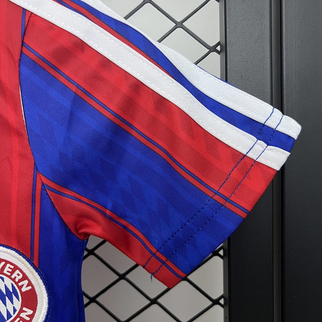 kids Bayern Munich 95_97 Home size_ 16-28 5