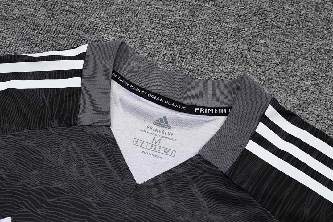 21-22 Real Madrid black goalkeeper long sleeve 15