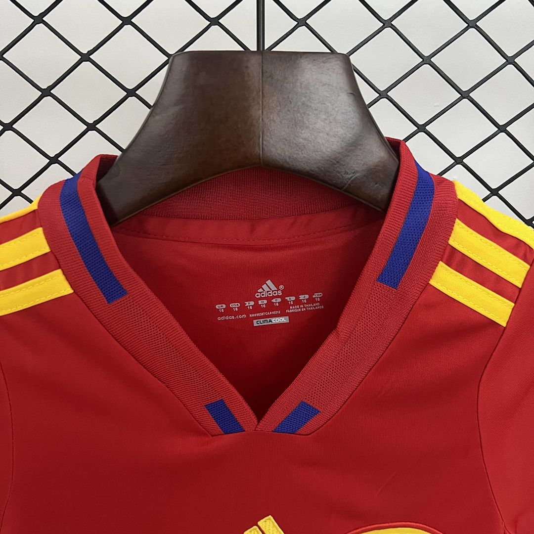 kids Spain 2010 home size_ 16-28 7