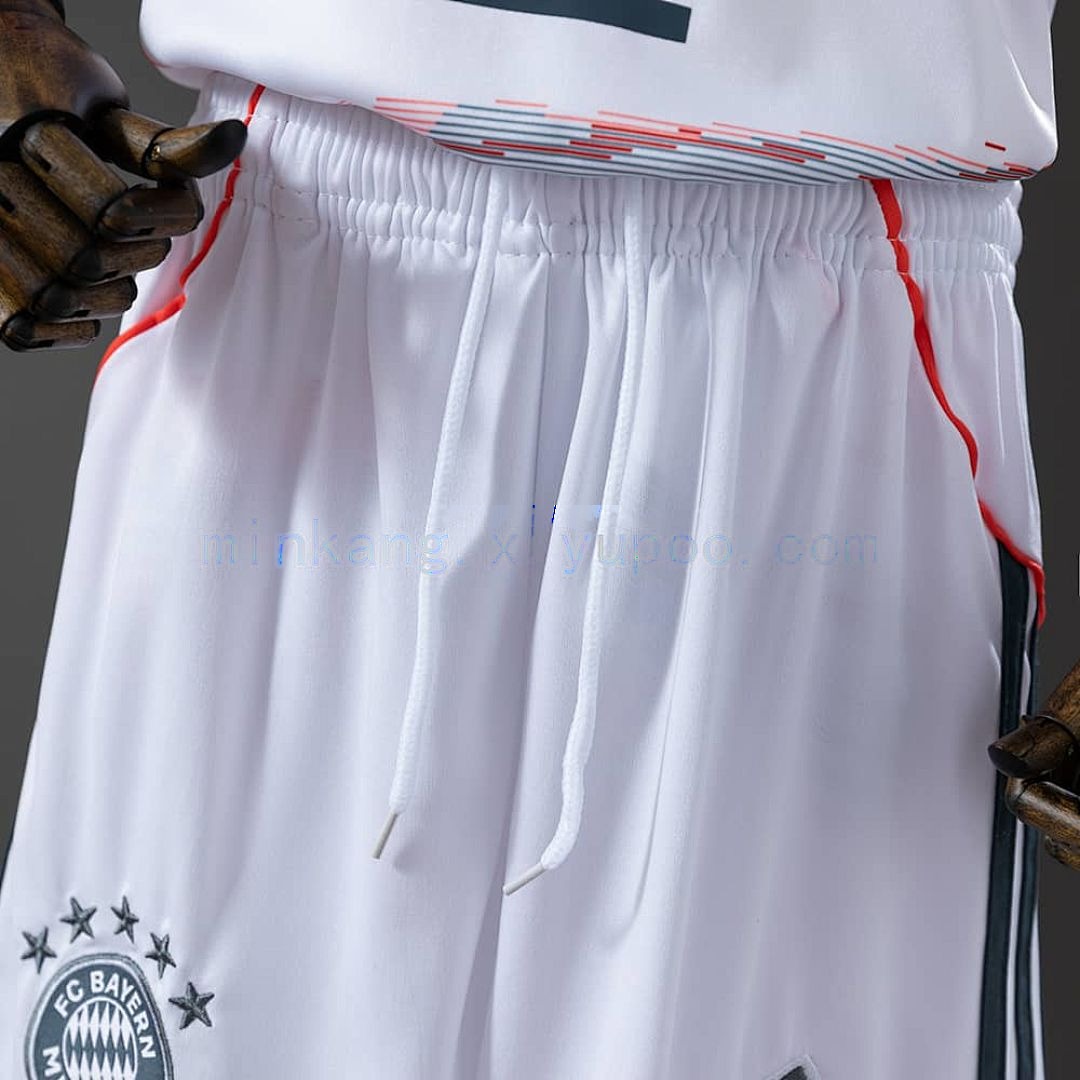 25_26 kids Bayern Munich Away size_ 16-28 3