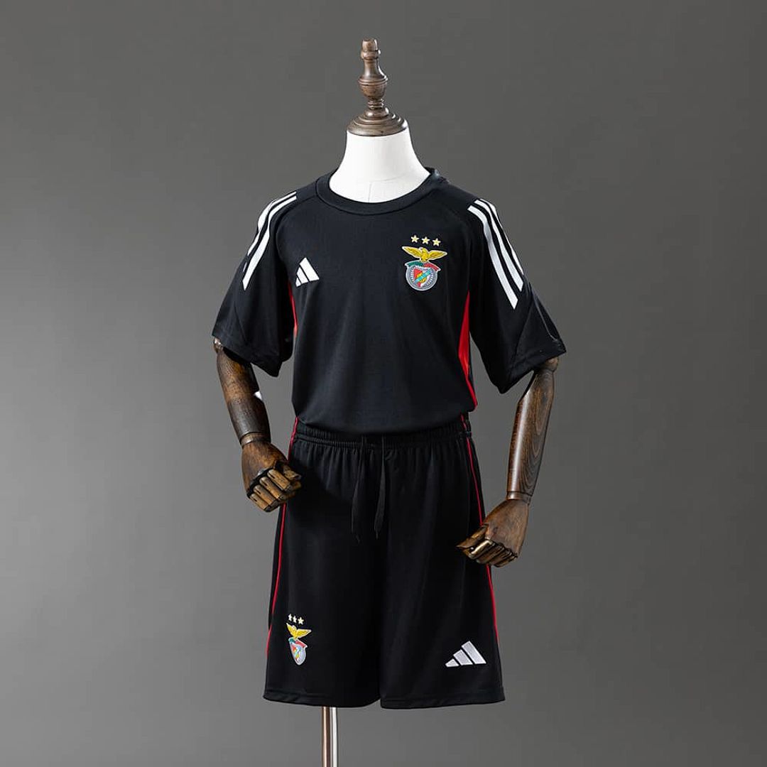 25_26 Kids Benfica Training clothes Size_ 16-28