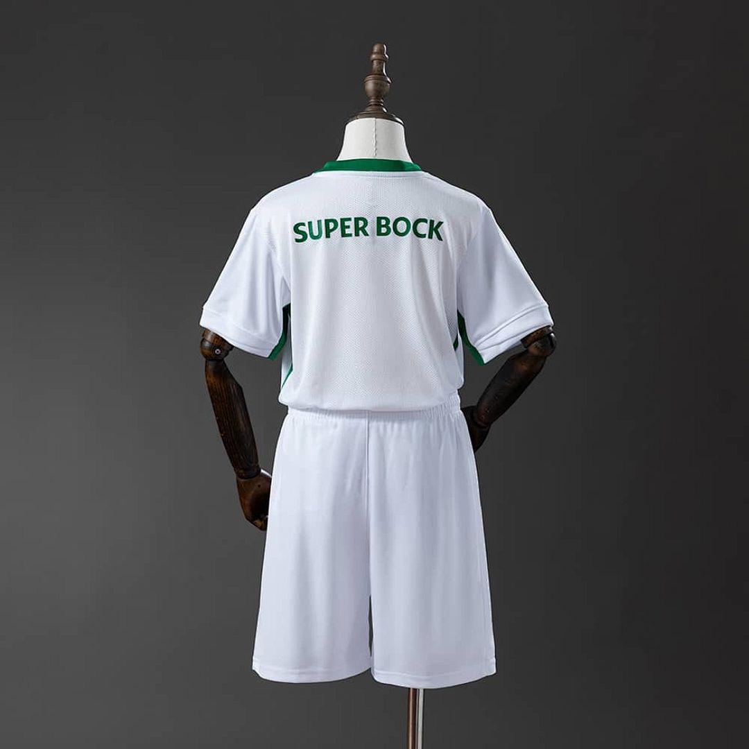 25_26 Kids Sporting Lisbon Third Away Size_ 16-28 10