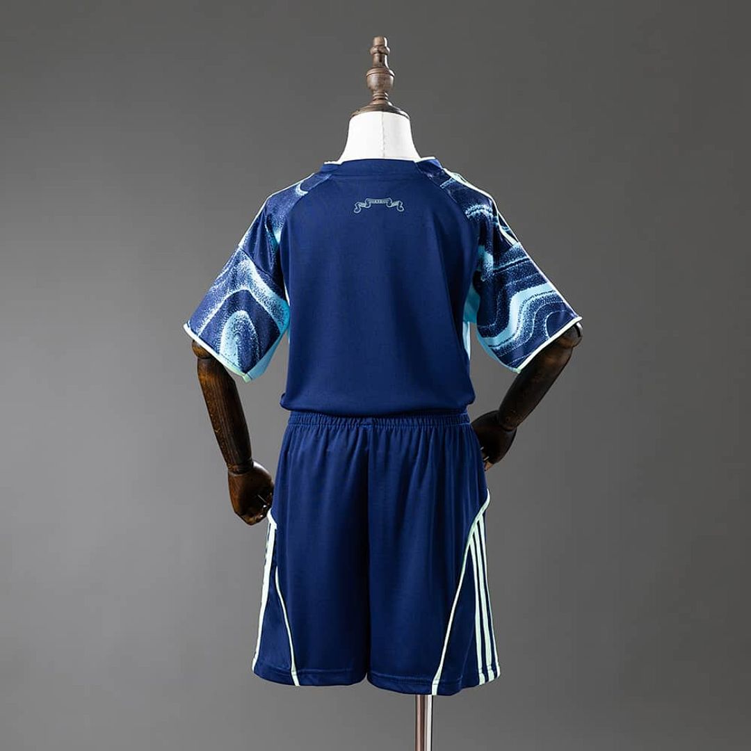 25_26 Kids Ajax away Size_ 16-28 11