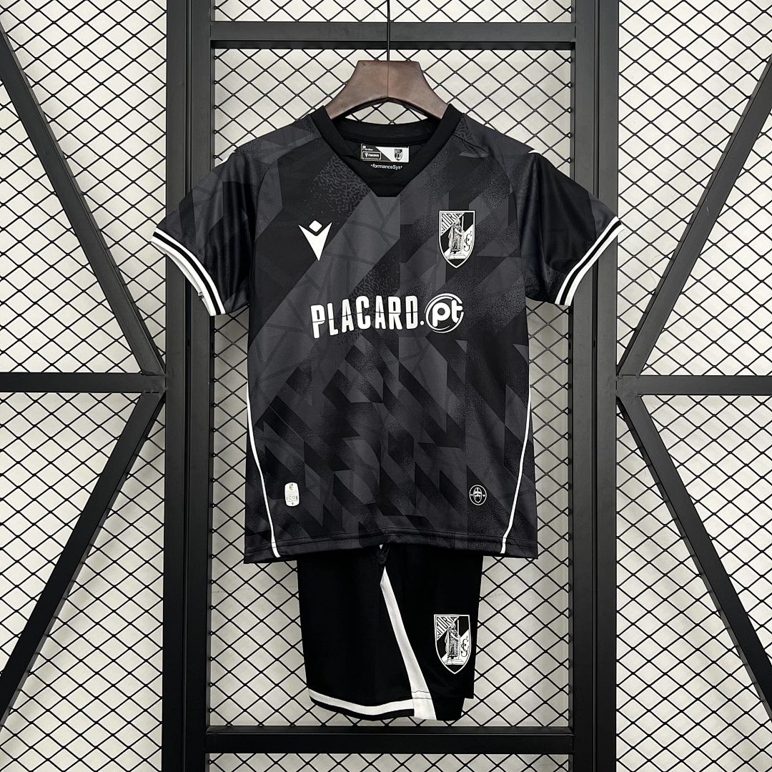 25_26 Kids Guimarães Away Size_ 16-28