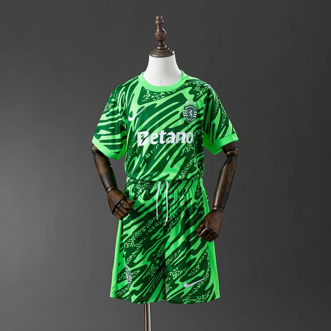 25_26 Sporting Lisbon Goalkeeper Green Size_ 16-28