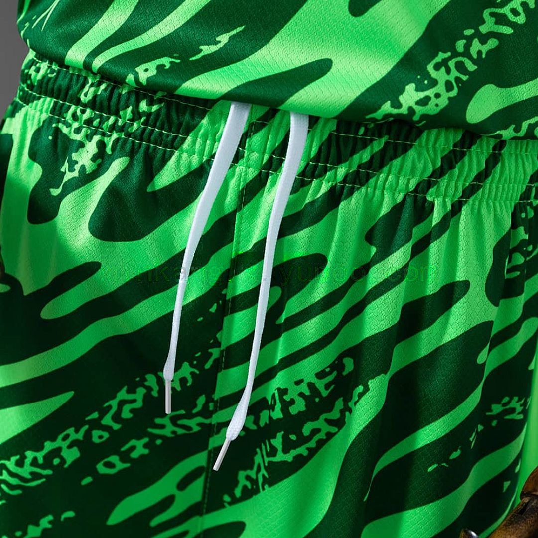 25_26 Sporting Lisbon Goalkeeper Green Size_ 16-28 3