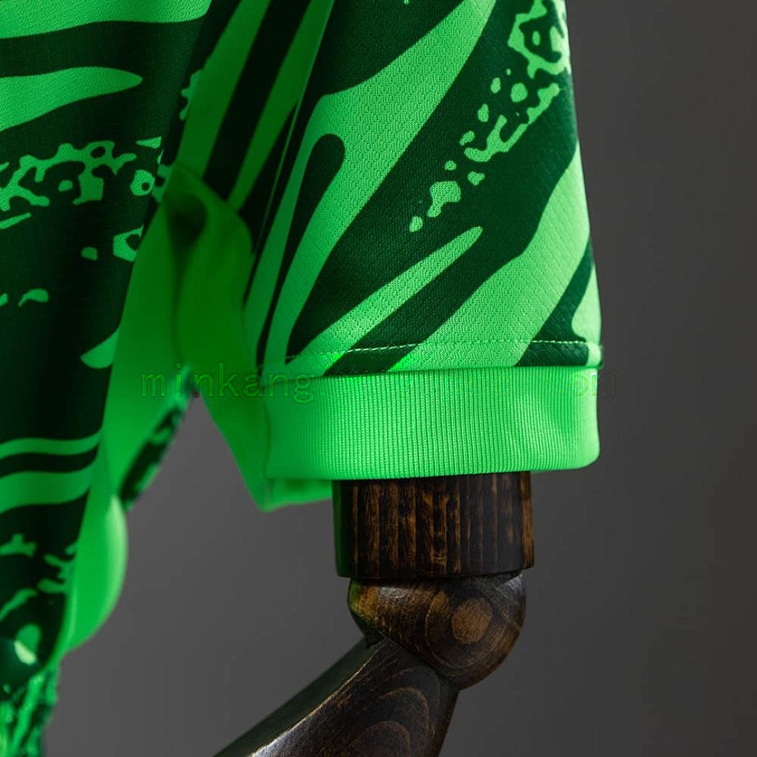 25_26 Sporting Lisbon Goalkeeper Green Size_ 16-28 4
