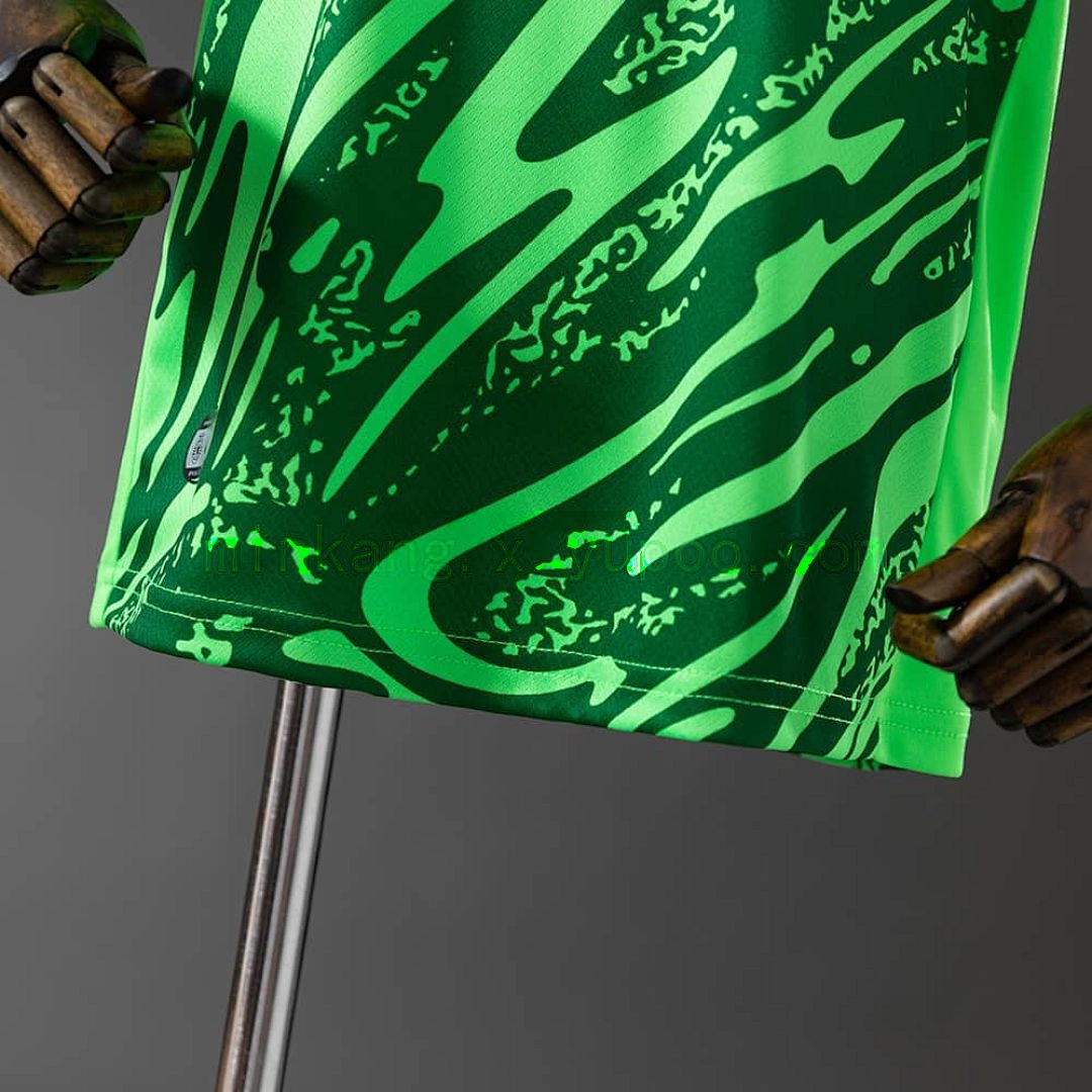25_26 Sporting Lisbon Goalkeeper Green Size_ 16-28 9