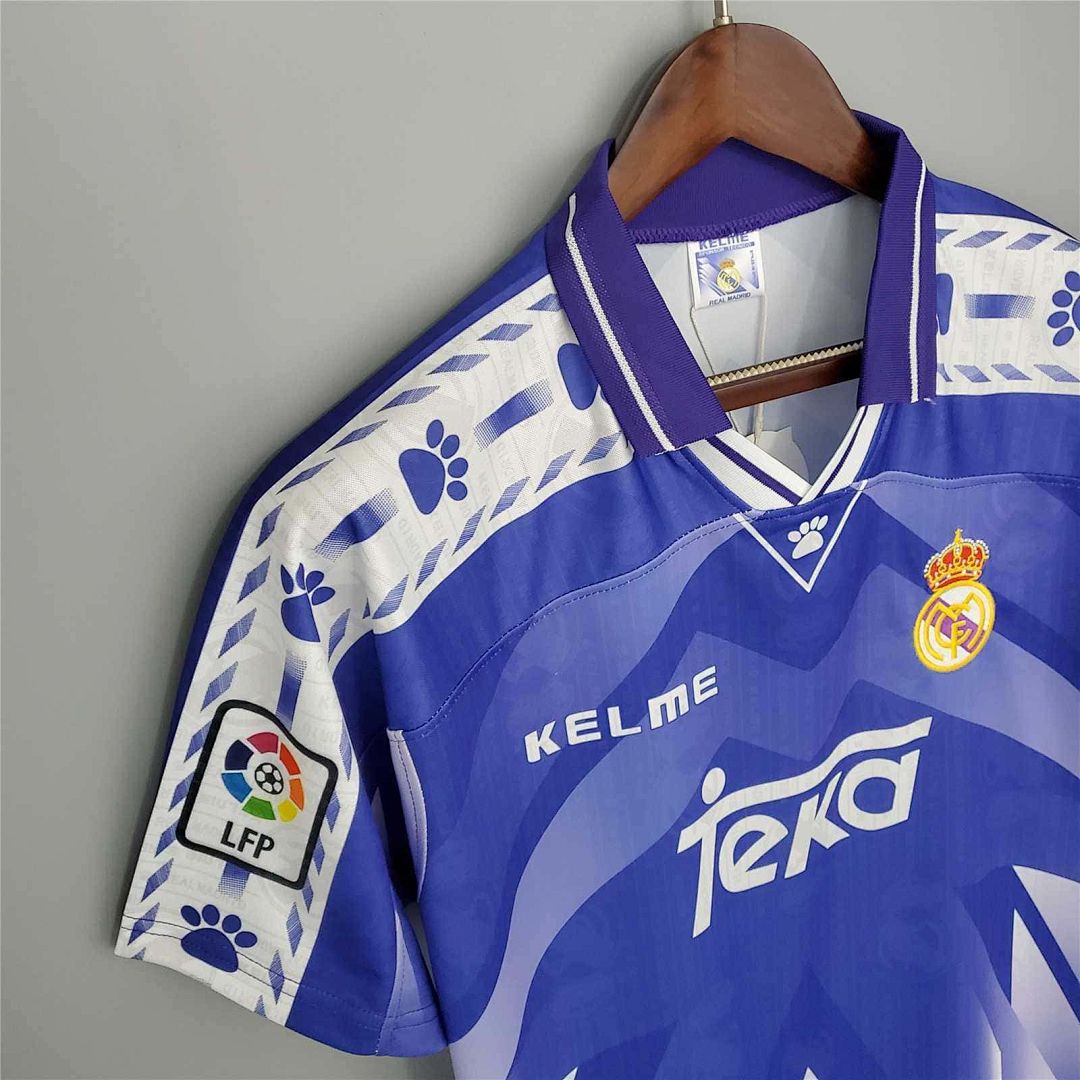 96-97 Real Madrid away 5