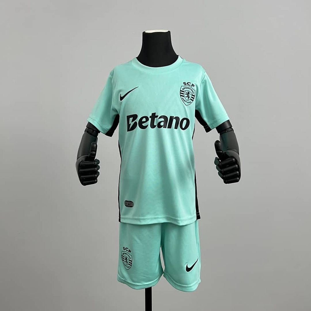 25_26 Sporting Lisbon third away Size_ 16-28