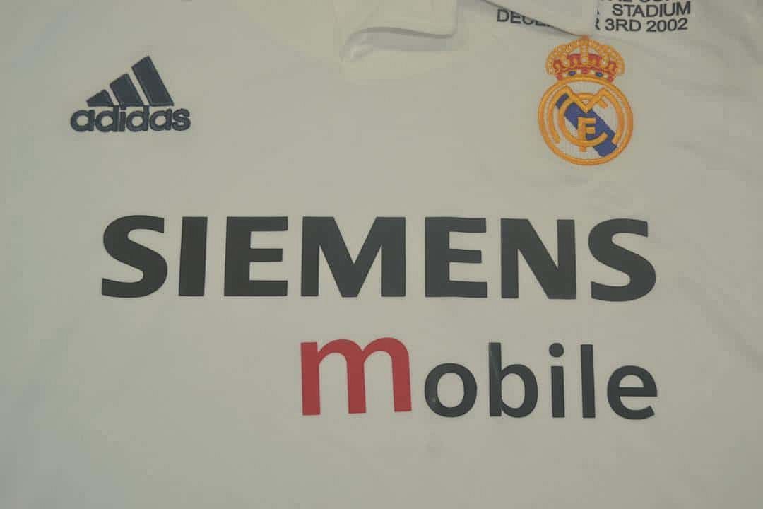 01-02 Real Madrid home 3