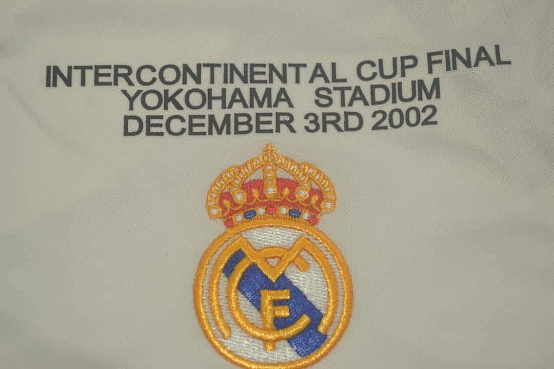 01-02 Real Madrid home 4