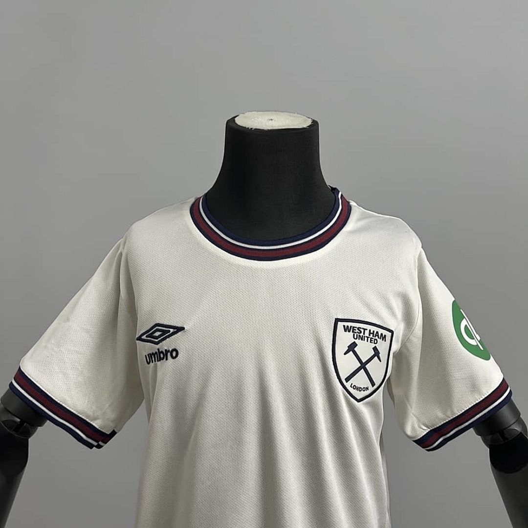 25_26 West Ham United away Size_ 16-28 12