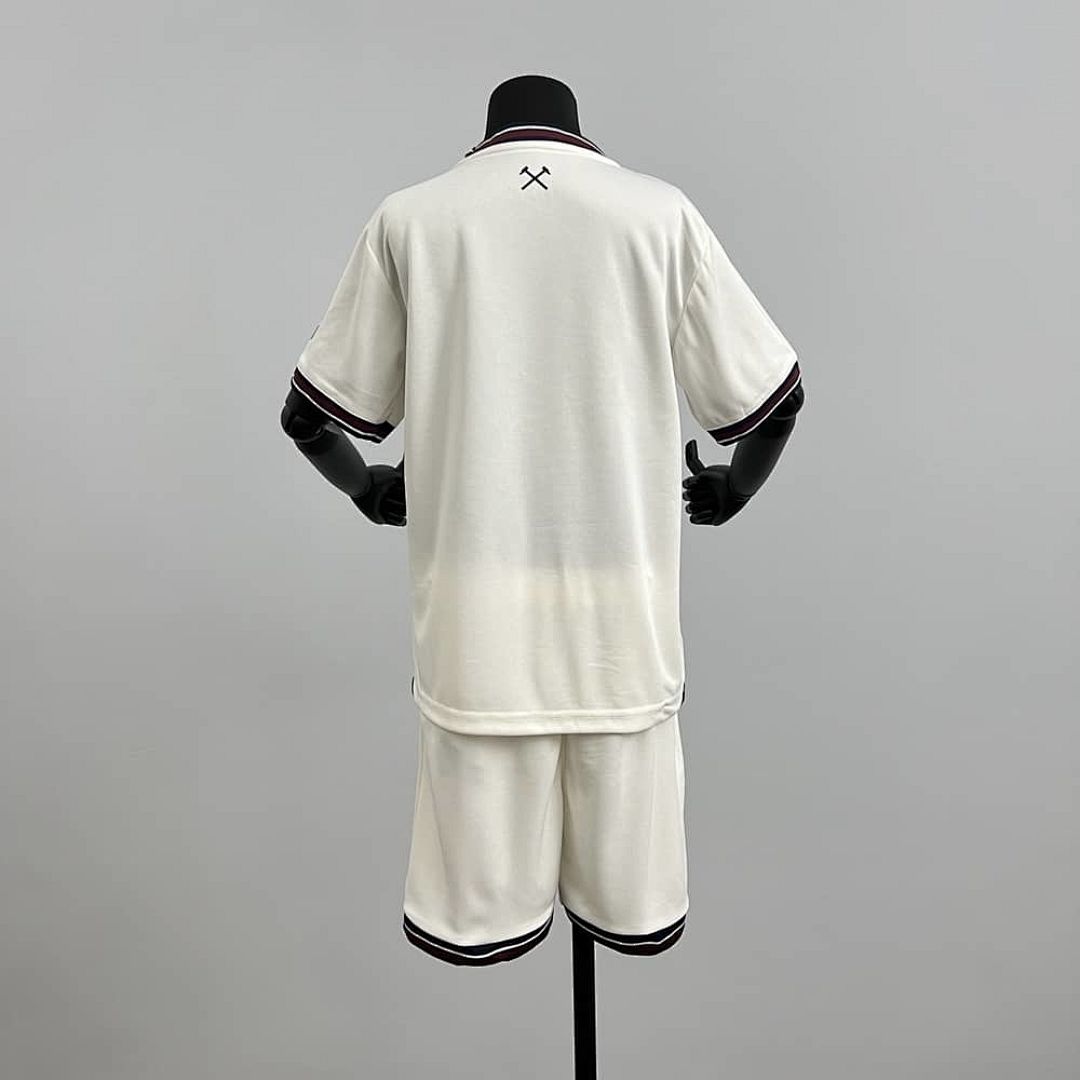 25_26 West Ham United away Size_ 16-28 2