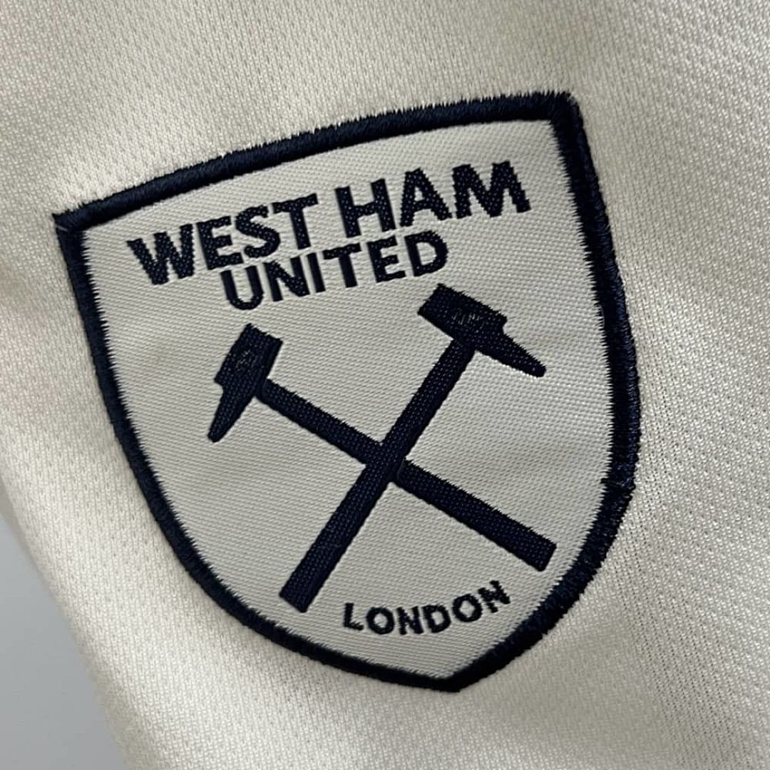 25_26 West Ham United away Size_ 16-28 5