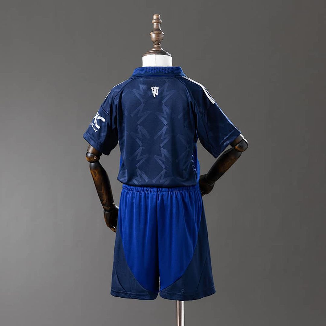 M-U 24_25 Away kids kit Jersey SZIE 16-28 11
