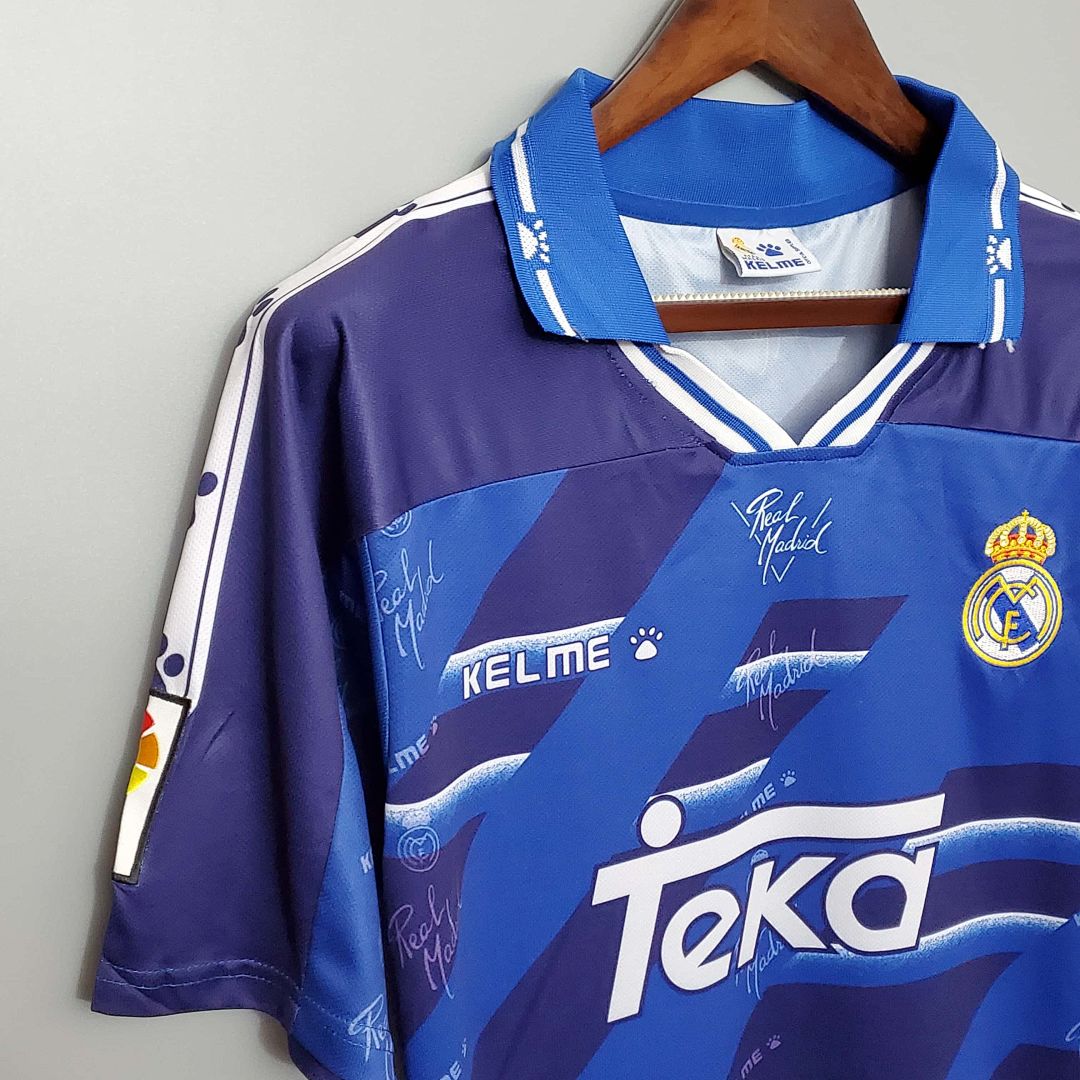 94-96 Real Madrid away 11