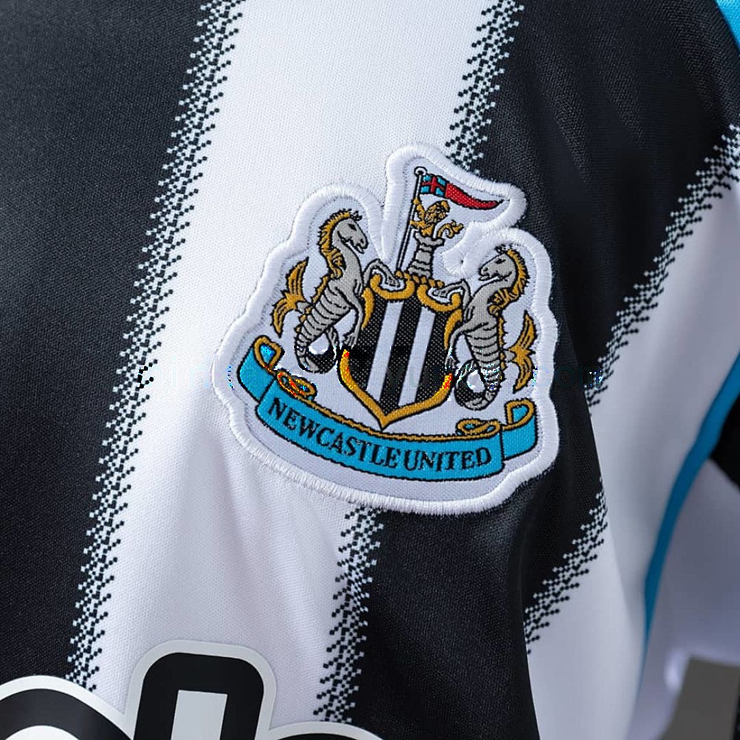 Newcastle United 25_26 Home Full kids kit Jersey size：16-28 5