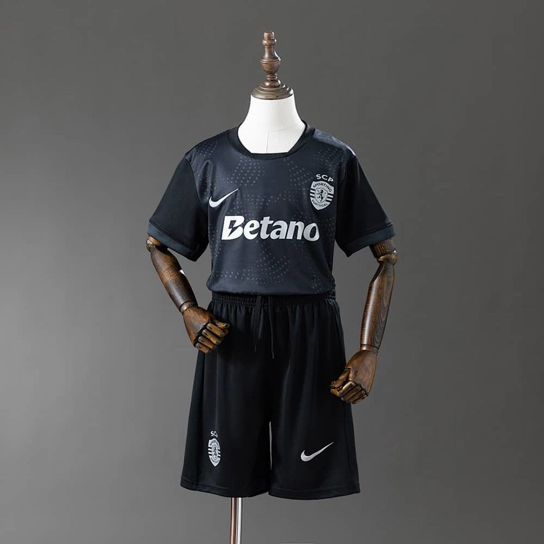 Sporting Lisbon 25_26 Kids Kit Away Jersey Size:16-28
