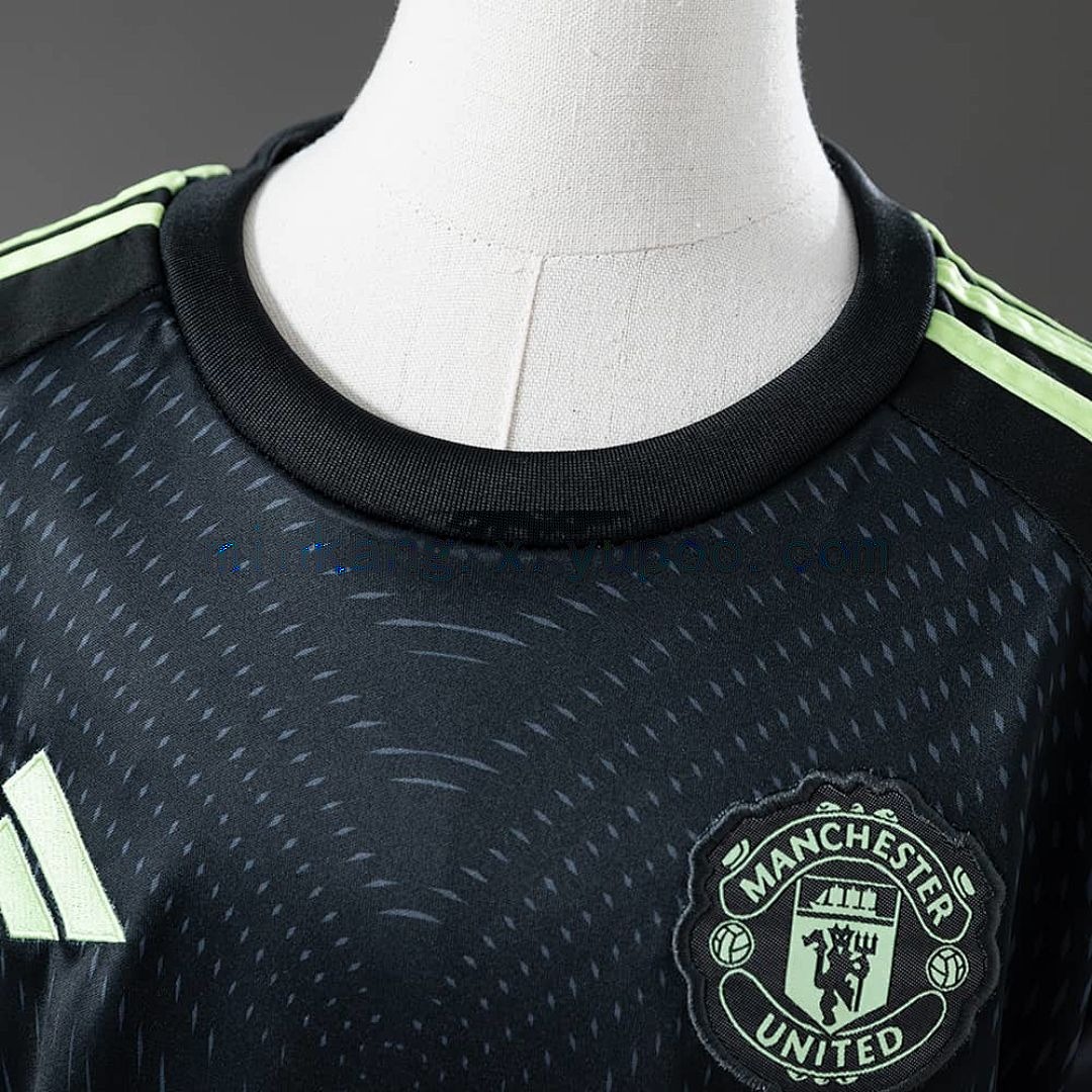 M-U 25_26 Kids Size_ 16-28 8