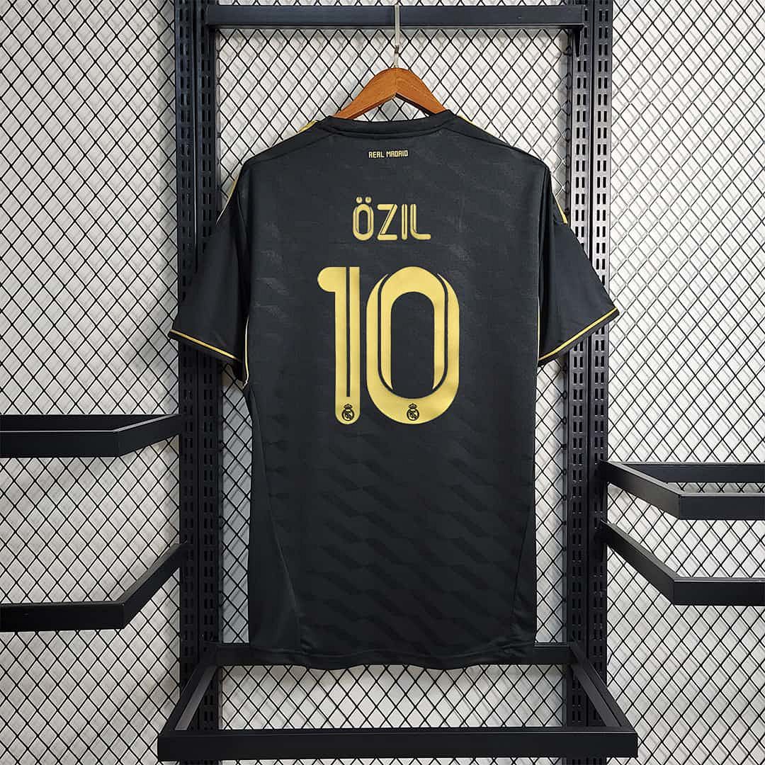 11-12 Real Madrid away black 7