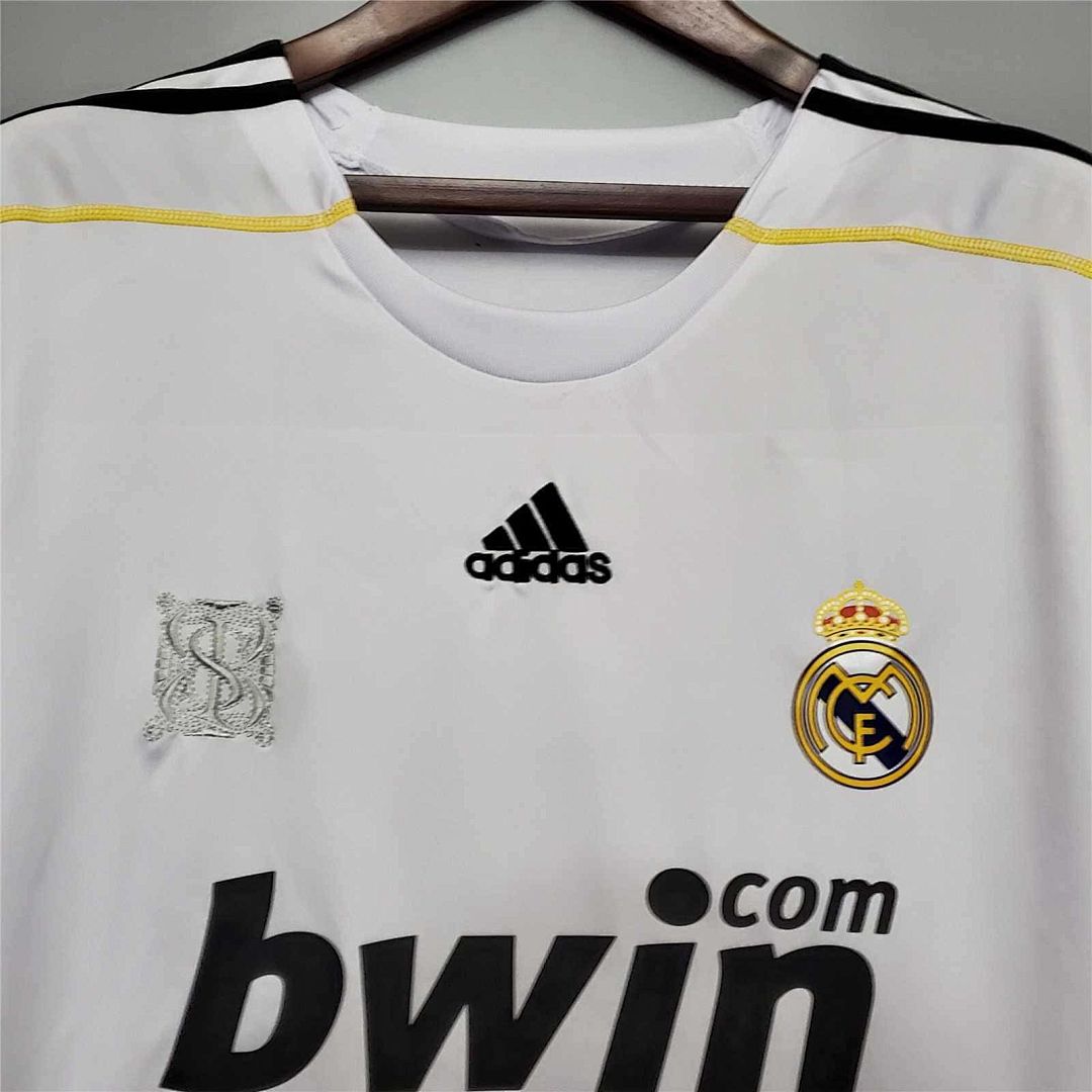 09-10 Real Madrid home 4 3