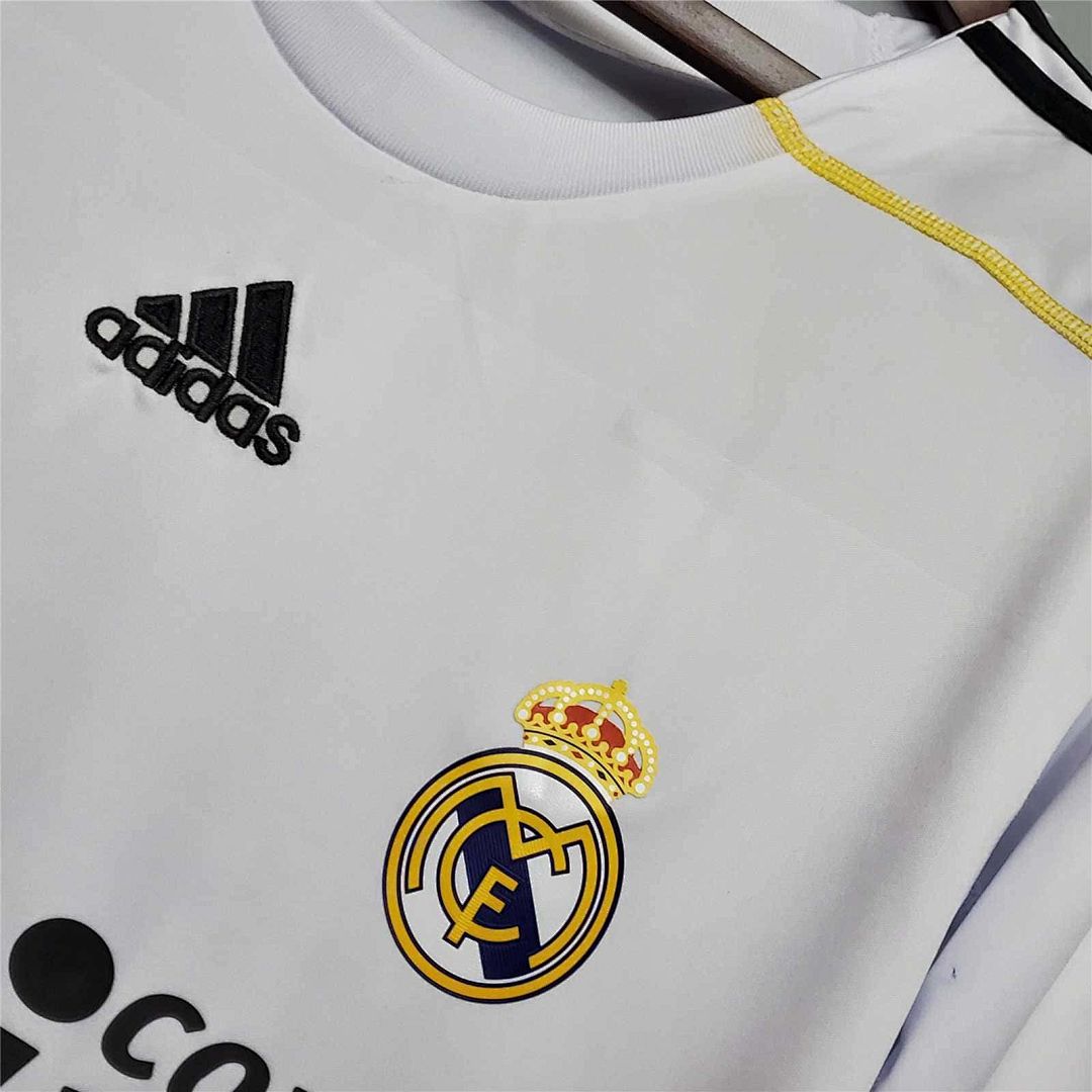 09-10 Real Madrid home 4 4