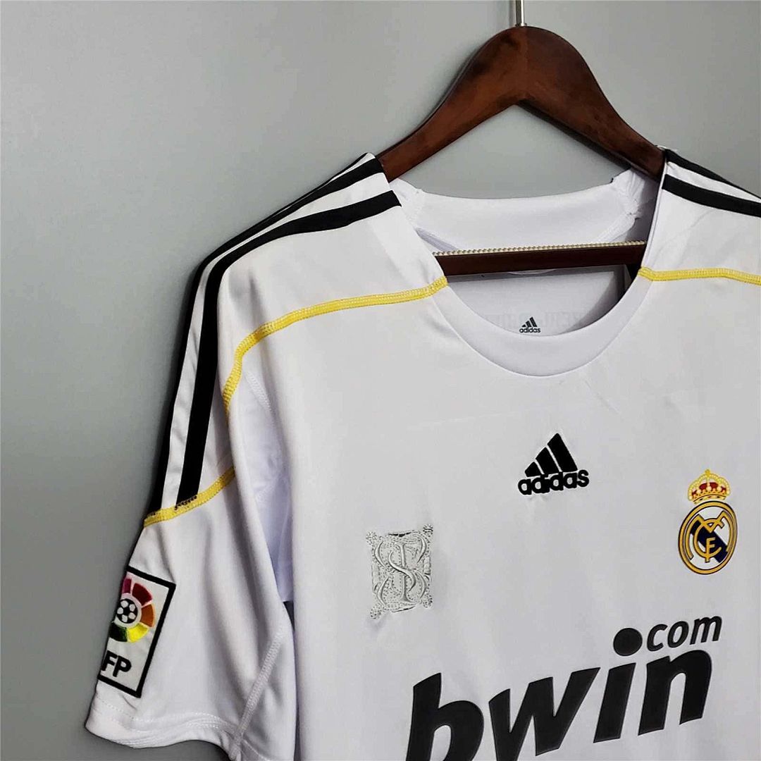 09-10 Real Madrid home 4 7
