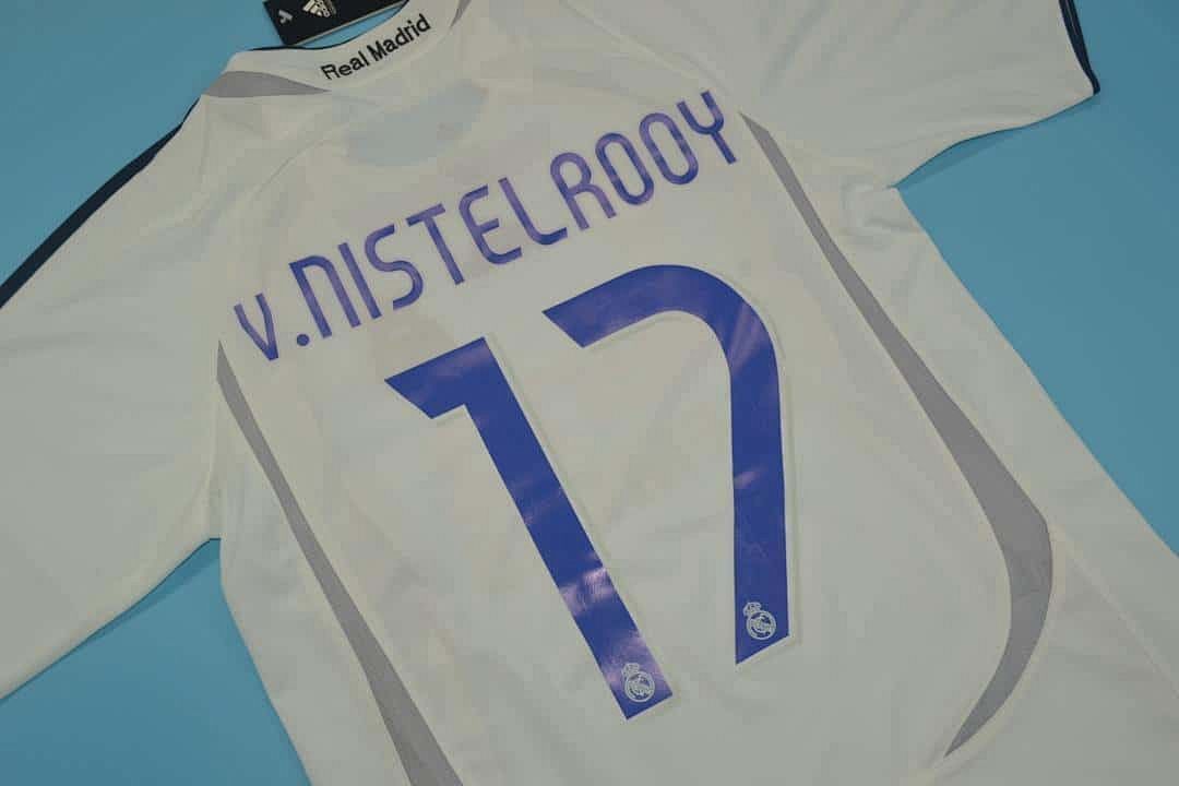 06-07 Real Madrid home white 22