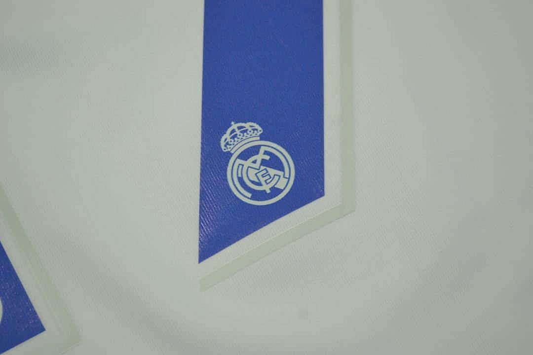 06-07 Real Madrid home white 25