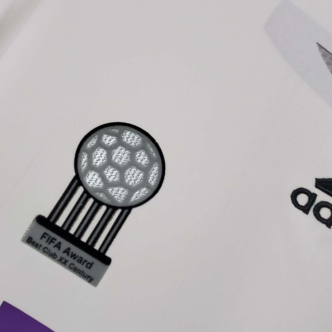 06-07 Real Madrid home white 28