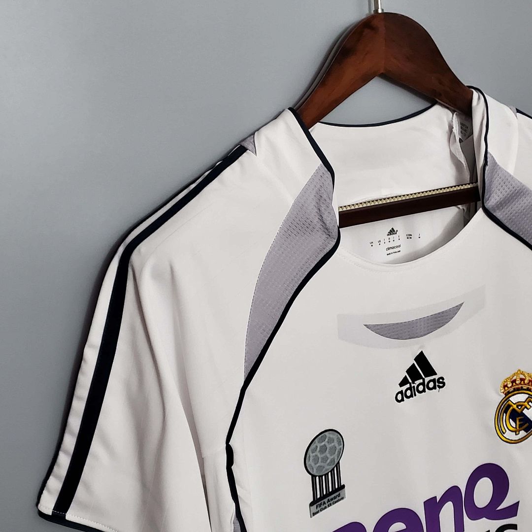 06-07 Real Madrid home white 31