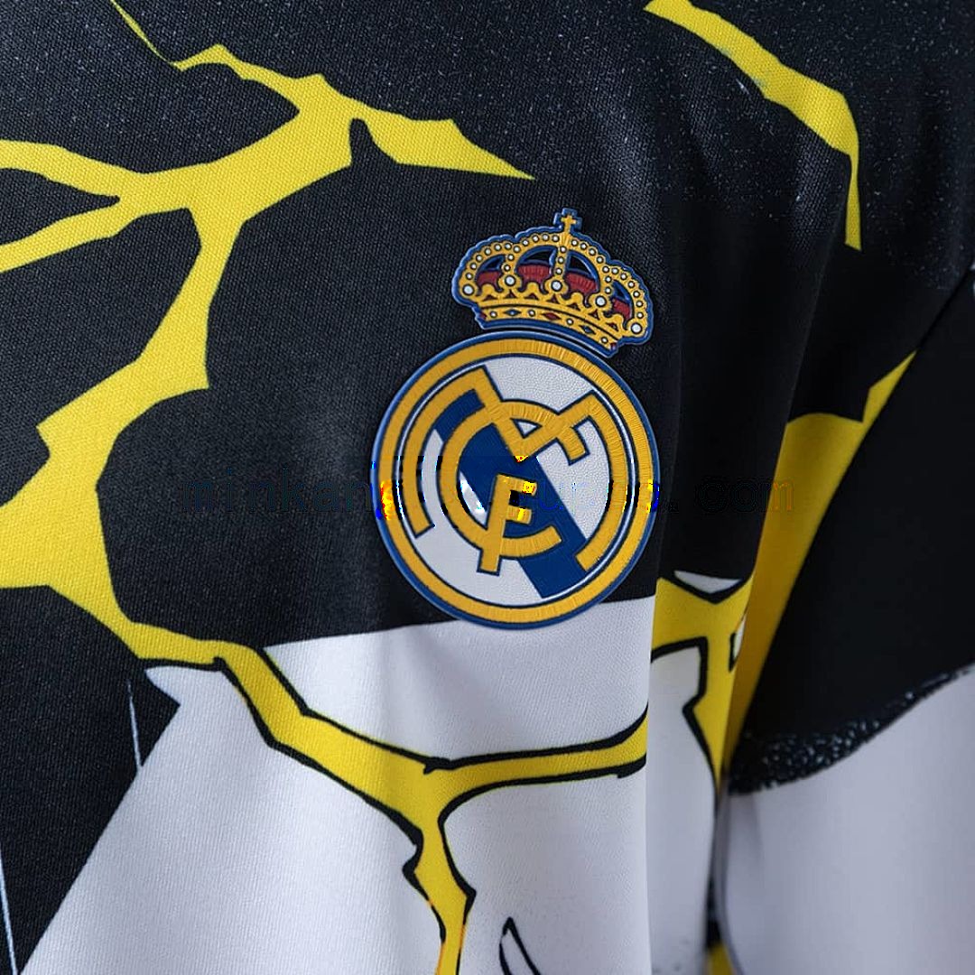 Real Madrid 25_26 Avengers - Pre-Match (Black and White) Kids kit Jerseys SIZE 16-28 7