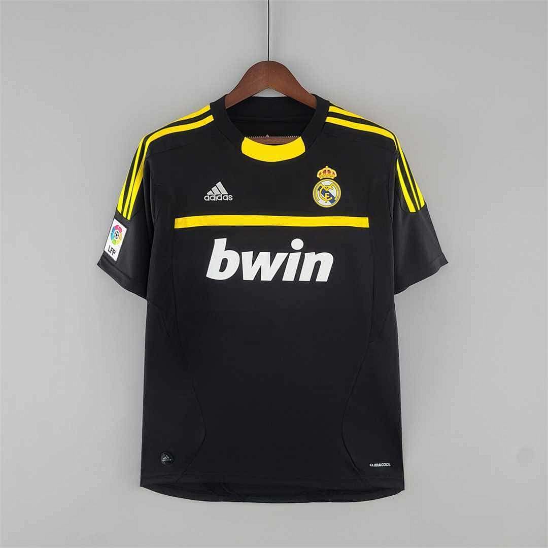 11-12 Real Madrid goalkeeper black