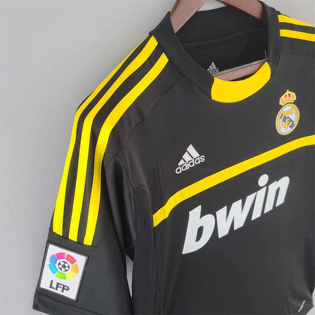 11-12 Real Madrid goalkeeper black 6