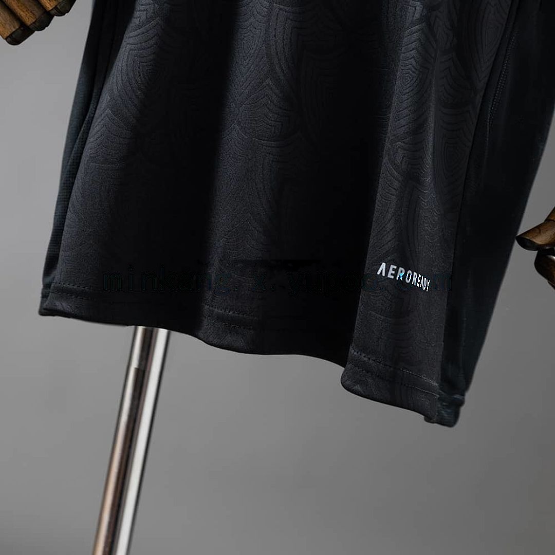 Atlético Mineiro 25_26 Limited Edition - Black Kids Kit Jersey SIZE 16-28 10