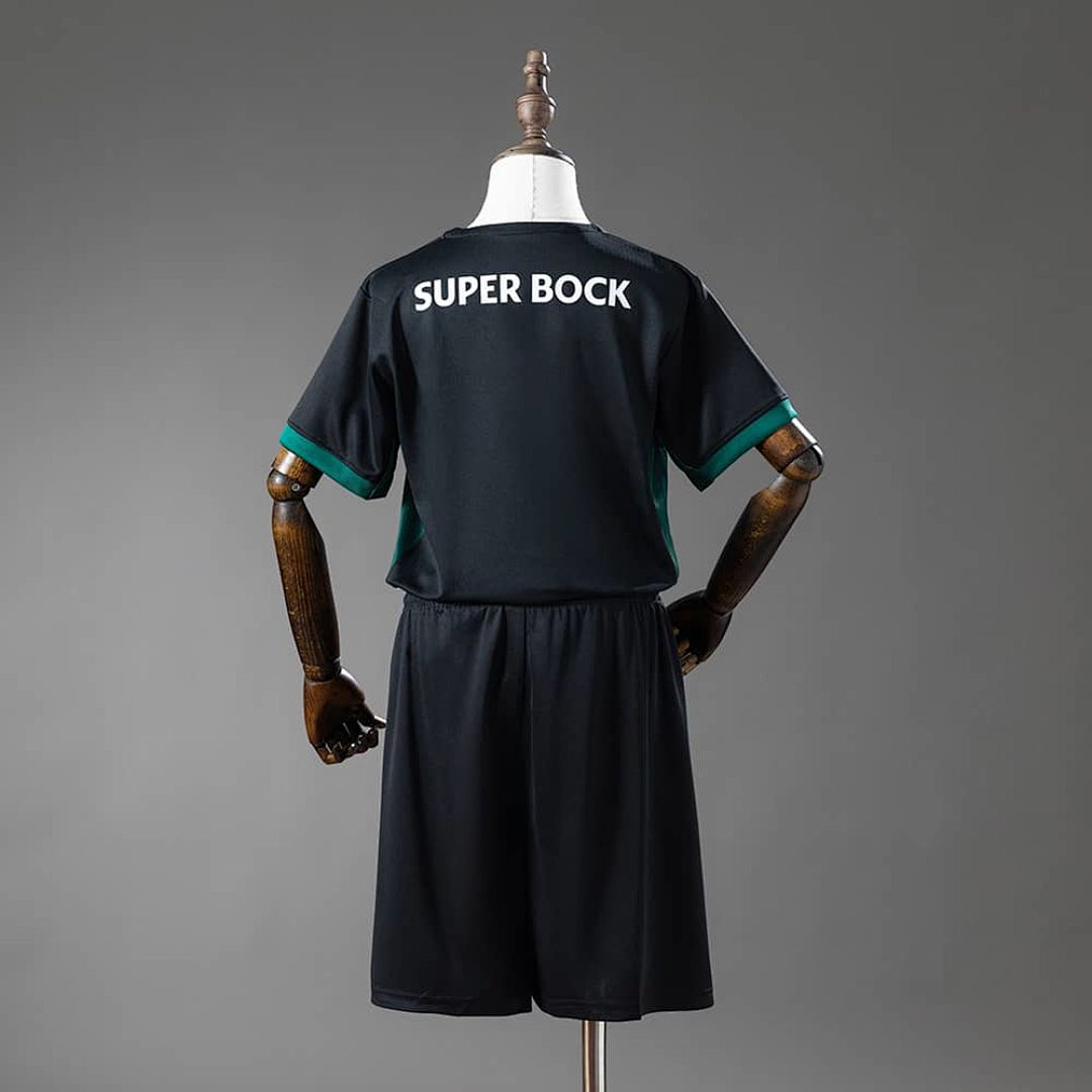 Sporting CP 25_26 Christmas edición especial infantil kit camiseta SIZE 16-28 2
