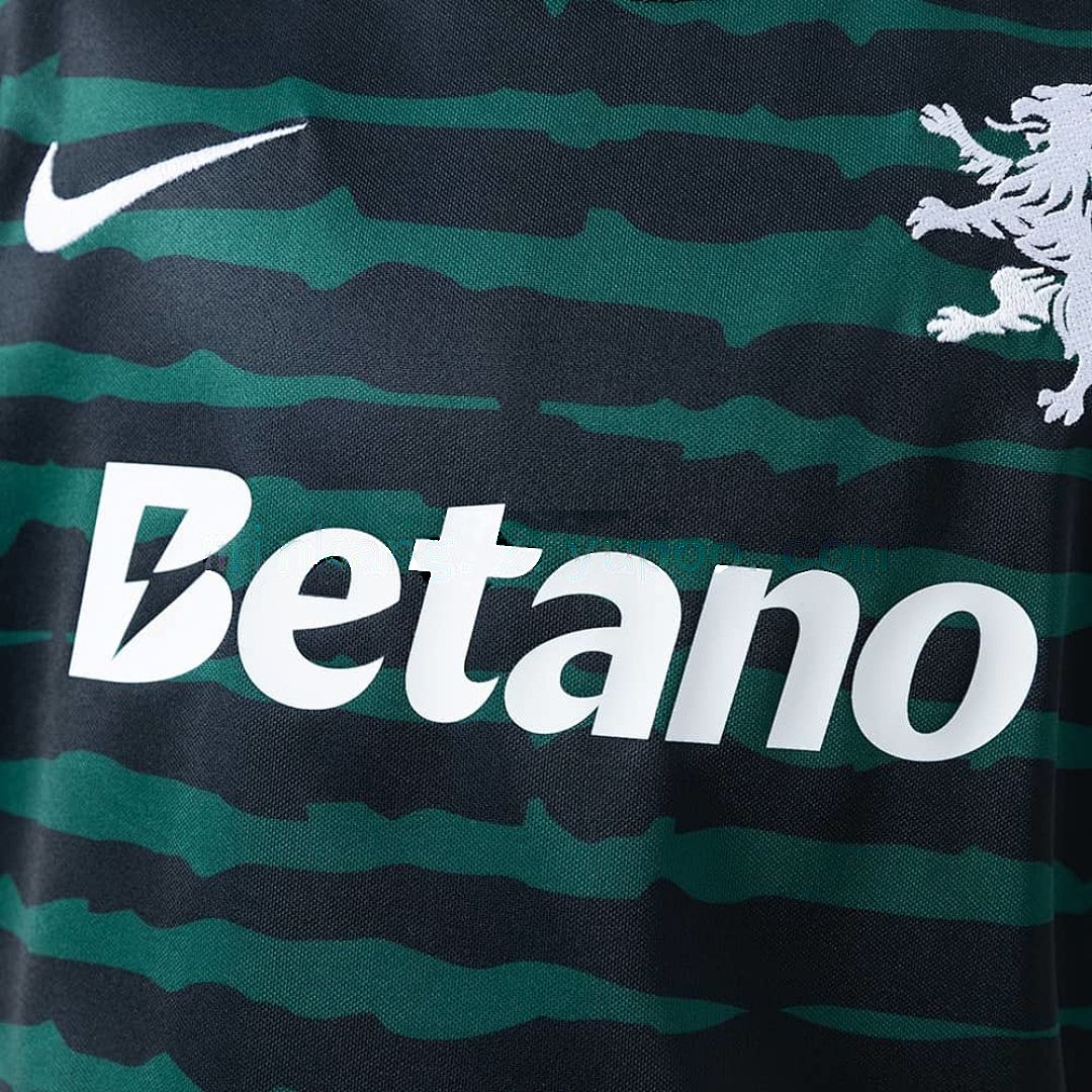 Sporting CP 25_26 Christmas edición especial infantil kit camiseta SIZE 16-28 8