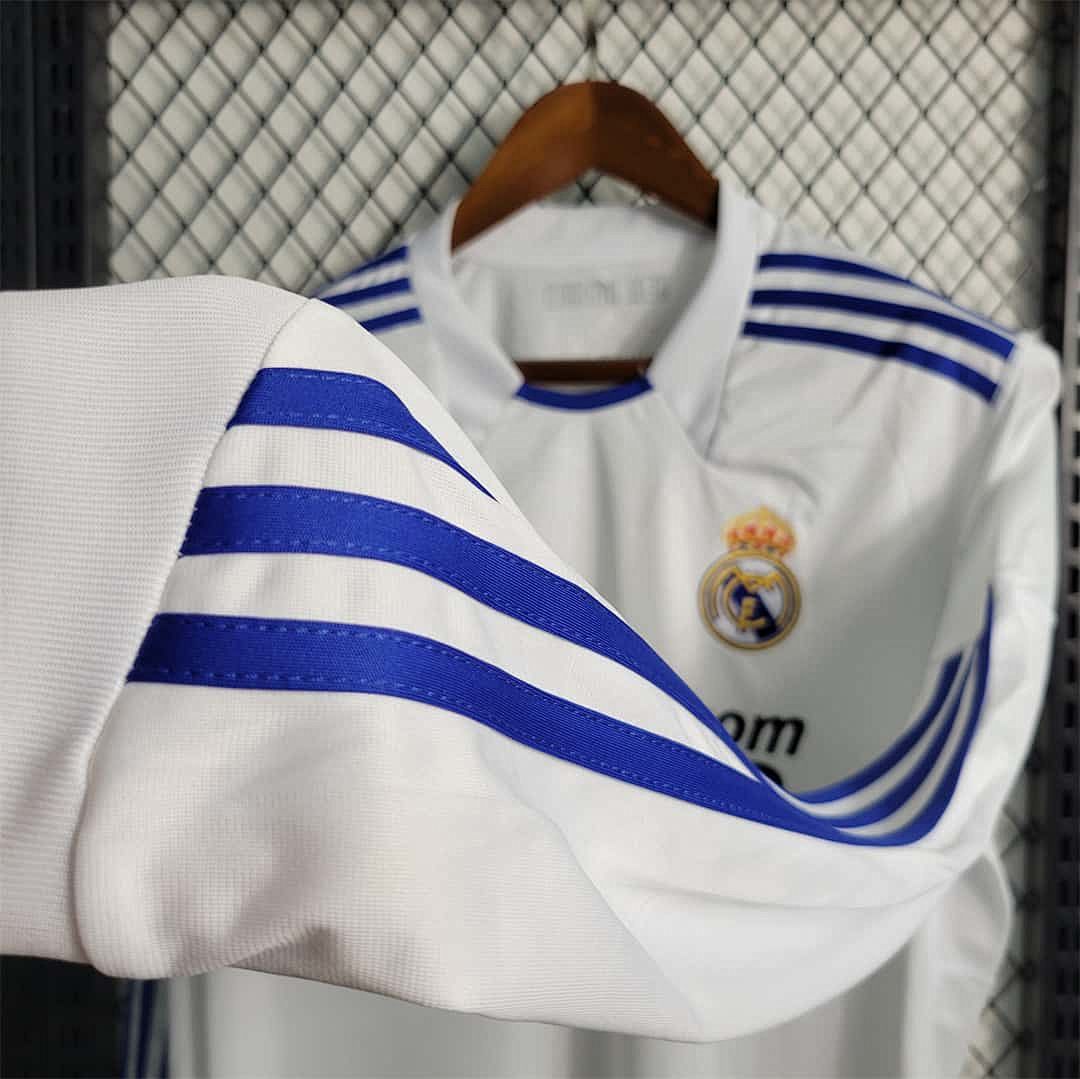 10-11 Real Madrid domicile manche longue 8
