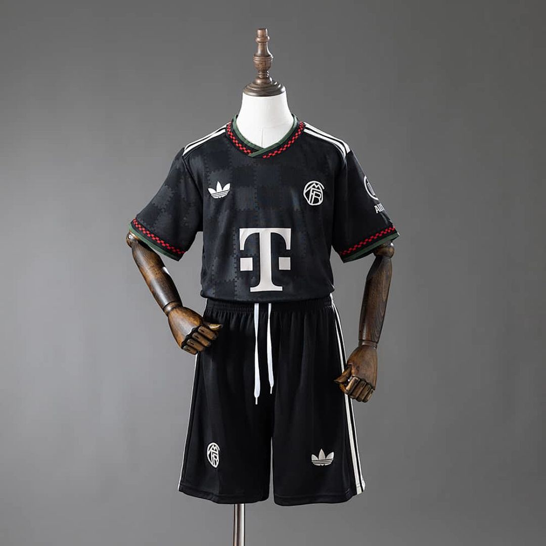 Bayern Munich 25_26 Thids Away Kids kit Jersey SIZE 16-28