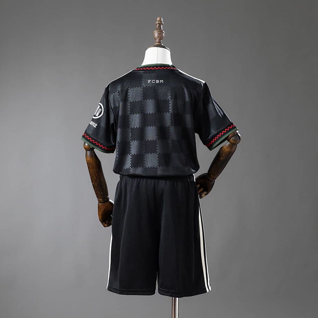 Bayern Munich 25_26 Thids Away Kids kit Jersey SIZE 16-28 2