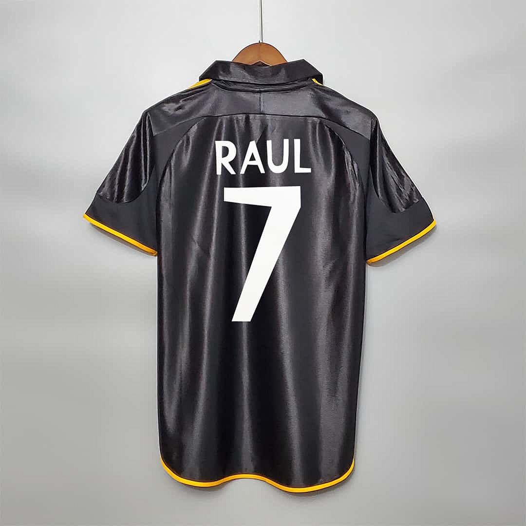 98-99 Real Madrid away 11