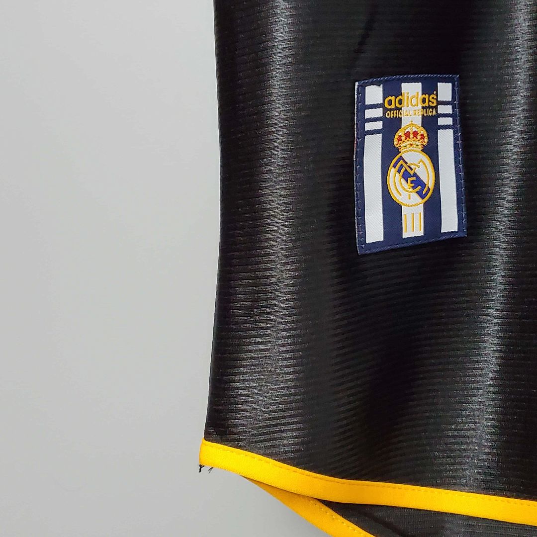 98-99 Real Madrid away 7