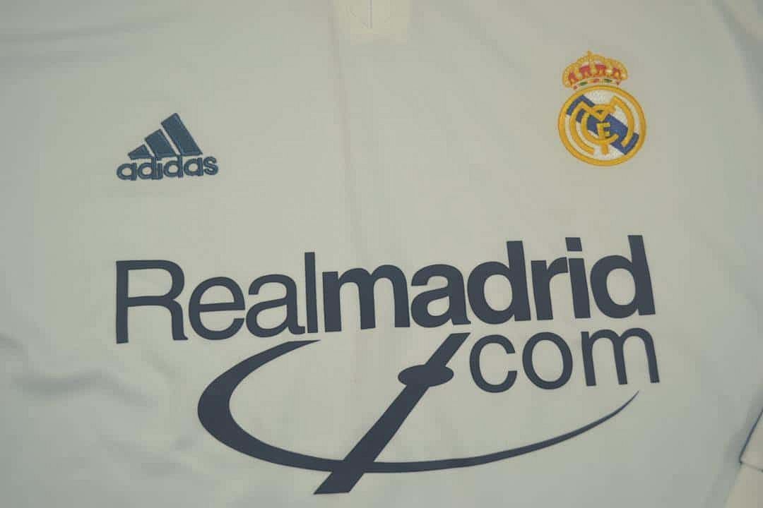 00-01 Real Madrid home long sleeve 3