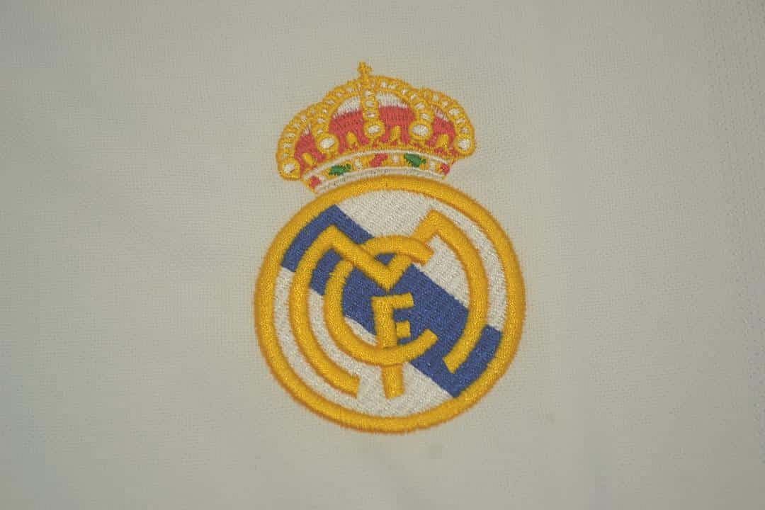 00-01 Real Madrid home long sleeve 6